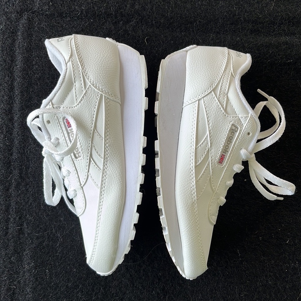 NIB Reebok White Classic Leather Renaissance Sneakers Women’s Size 6